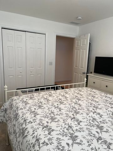 9 Holiday Drive, Kimberling City, MO 65686