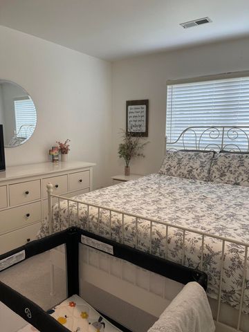 9 Holiday Drive, Kimberling City, MO 65686