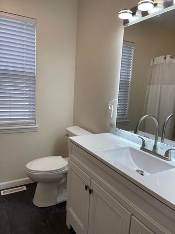 9 Holiday Drive, Kimberling City, MO 65686