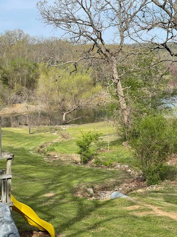 9 Holiday Drive, Kimberling City, MO 65686