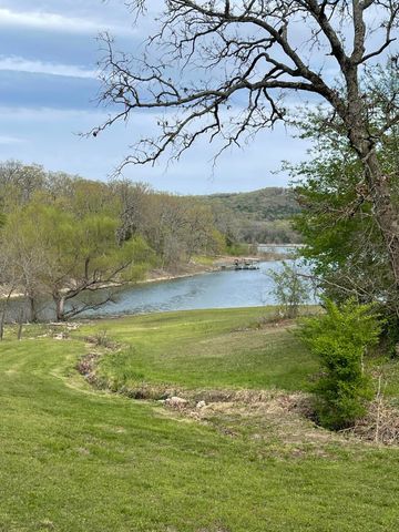 9 Holiday Drive, Kimberling City, MO 65686