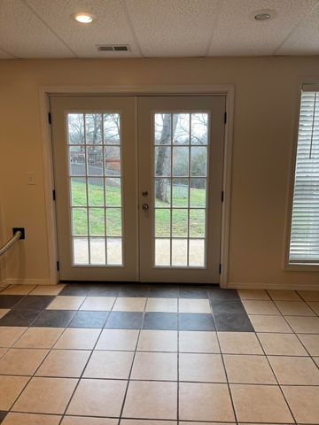 9 Holiday Drive, Kimberling City, MO 65686