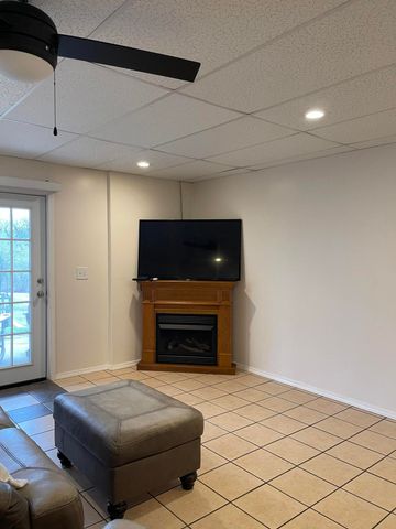 9 Holiday Drive, Kimberling City, MO 65686