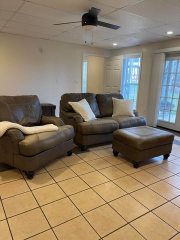 9 Holiday Drive, Kimberling City, MO 65686