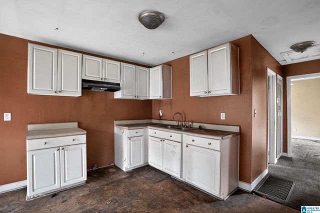 924 LAVERNE STREET, Birmingham, AL 35214