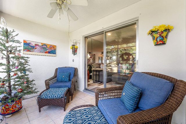 2161 NE 1st Court 205, Boynton Beach, FL 33435