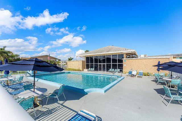 2161 NE 1st Court 205, Boynton Beach, FL 33435