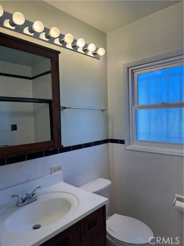 5729 E Wardlow Road, Long Beach, CA 90808