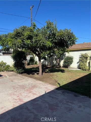 5729 E Wardlow Road, Long Beach, CA 90808