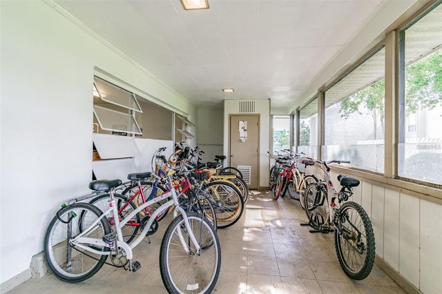 621 WINDRUSH BAY DRIVE 621, Tarpon Springs, FL 34689