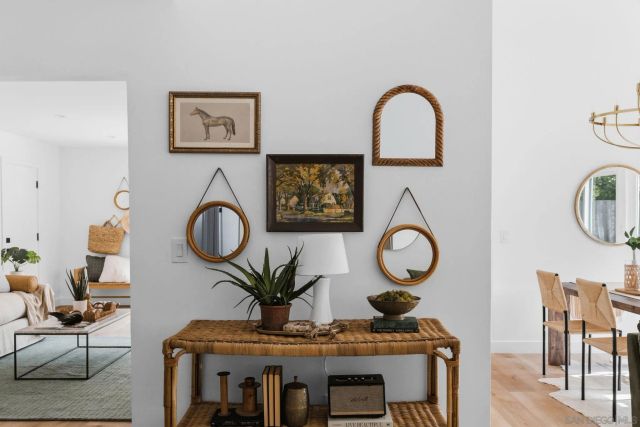 725 Santa Florencia, Solana Beach, CA 92075