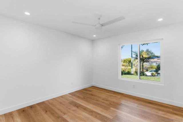 725 Santa Florencia, Solana Beach, CA 92075