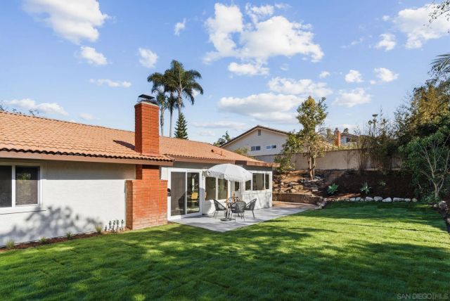 725 Santa Florencia, Solana Beach, CA 92075