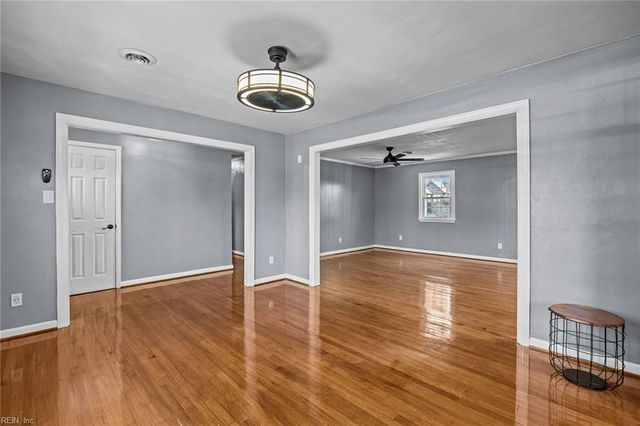 1121 Ginger CRES, Virginia Beach, VA 23453