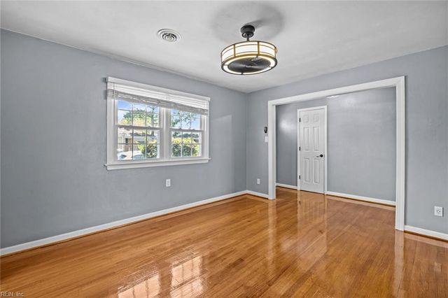 1121 Ginger CRES, Virginia Beach, VA 23453