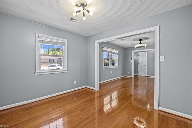 1121 Ginger CRES, Virginia Beach, VA 23453