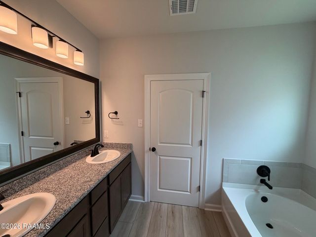 106 Braddish Court, Lafayette, LA 70506