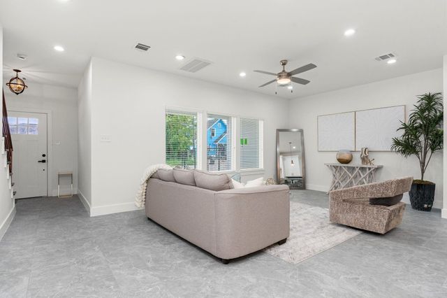 1515 Egypt Street, Houston, TX 77009