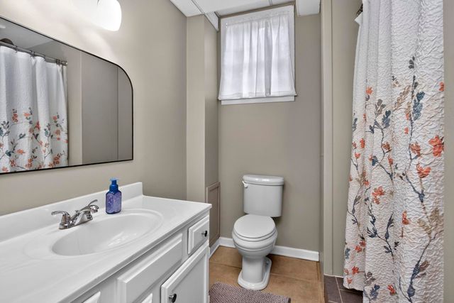 9077 Old Charlotte Pike, Pegram, TN 37143