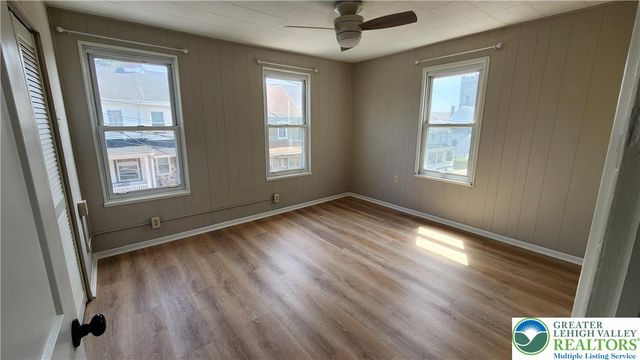 324 Walnut Street, Catasauqua Boro, PA 18032