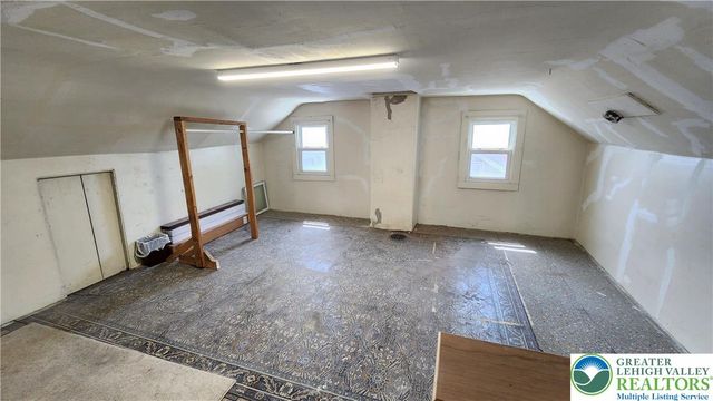 324 Walnut Street, Catasauqua Boro, PA 18032