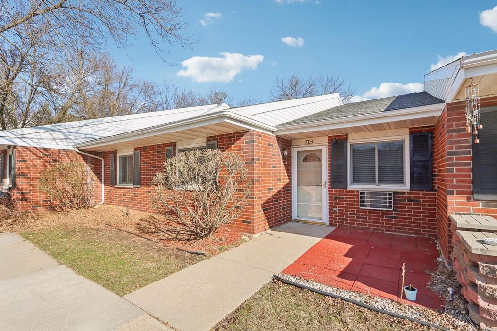 703 Kottke Drive, Madison, WI 53719