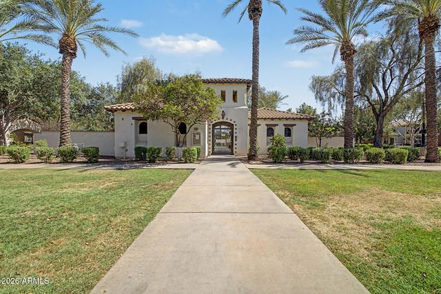 1026 S REBER Avenue, Gilbert, AZ 85296