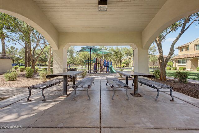 1026 S REBER Avenue, Gilbert, AZ 85296