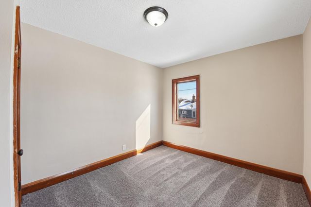 1237 5th Street E, Saint Paul, MN 55106