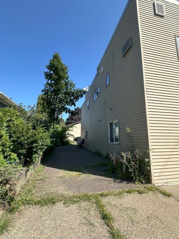 1237 5th Street E, Saint Paul, MN 55106