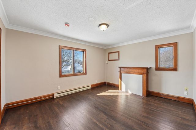 1237 5th Street E, Saint Paul, MN 55106