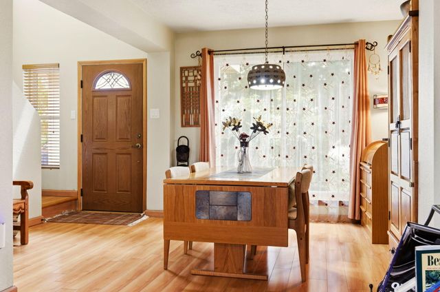 8143 Oakdale Place NW, Albuquerque, NM 87120