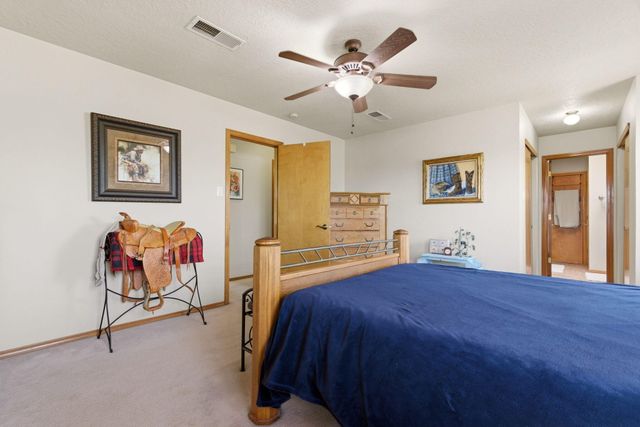 8143 Oakdale Place NW, Albuquerque, NM 87120