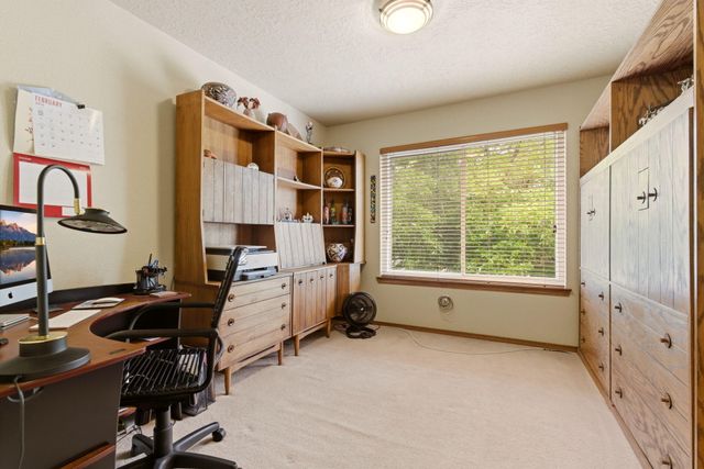 8143 Oakdale Place NW, Albuquerque, NM 87120