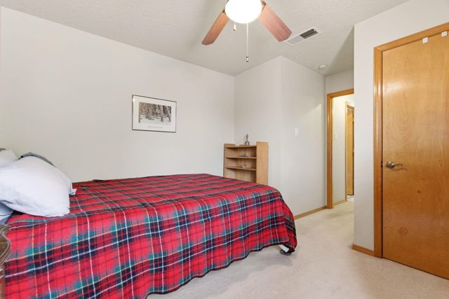 8143 Oakdale Place NW, Albuquerque, NM 87120