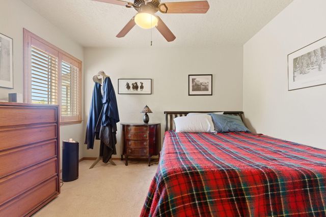 8143 Oakdale Place NW, Albuquerque, NM 87120