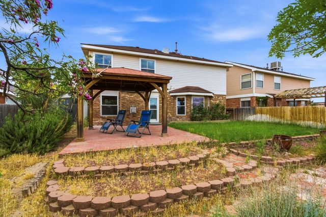 8143 Oakdale Place NW, Albuquerque, NM 87120