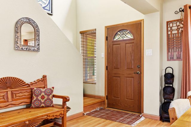 8143 Oakdale Place NW, Albuquerque, NM 87120