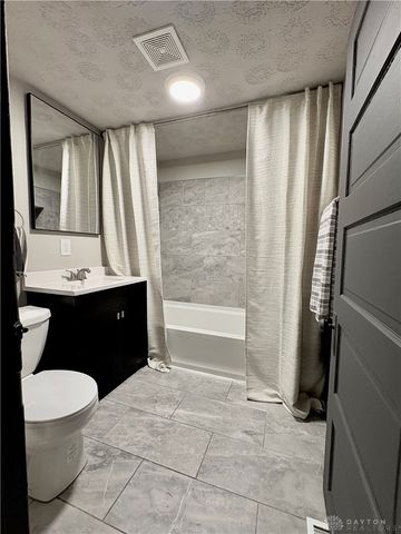 136 Dover Street, Dayton, OH 45410