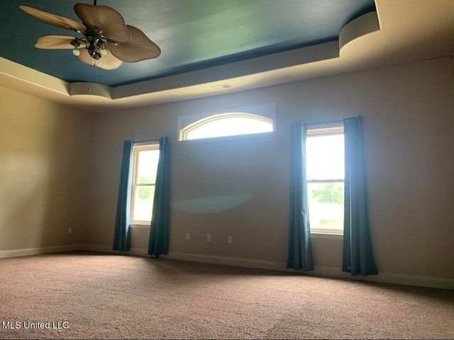 196 S Moore Crossing, Byhalia, MS 38611