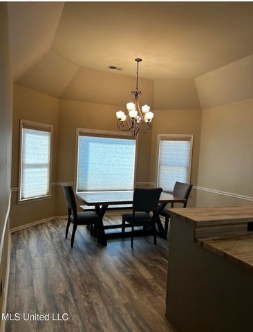 196 S Moore Crossing, Byhalia, MS 38611