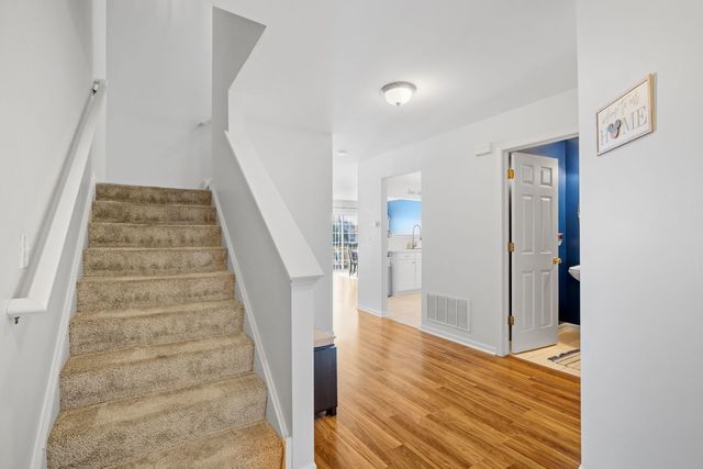 23911 McMullin Circle, Plainfield, IL 60586