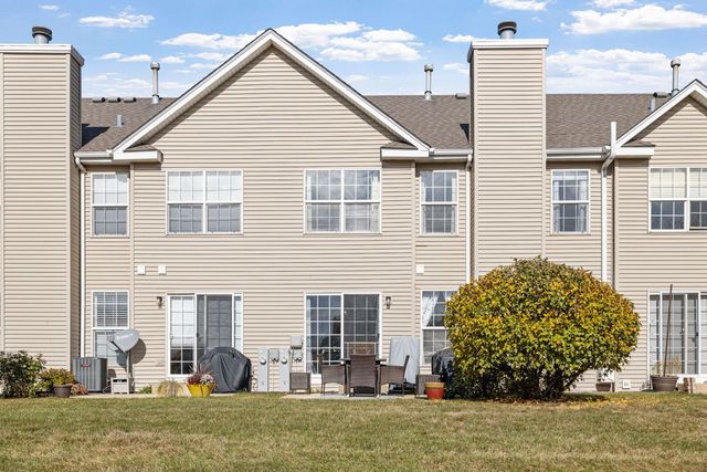 23911 McMullin Circle, Plainfield, IL 60586