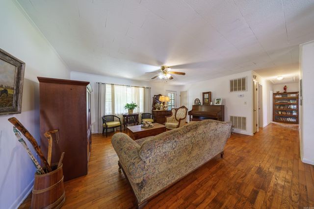 2132 Arkansas 230 Highway, Strawberry, AR 72469