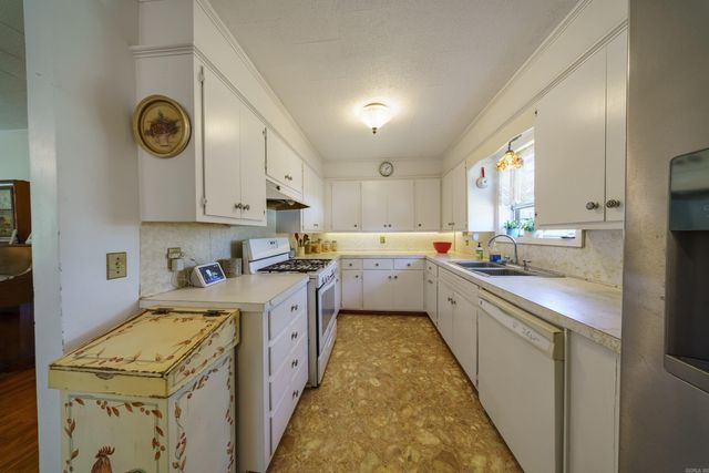 2132 Arkansas 230 Highway, Strawberry, AR 72469