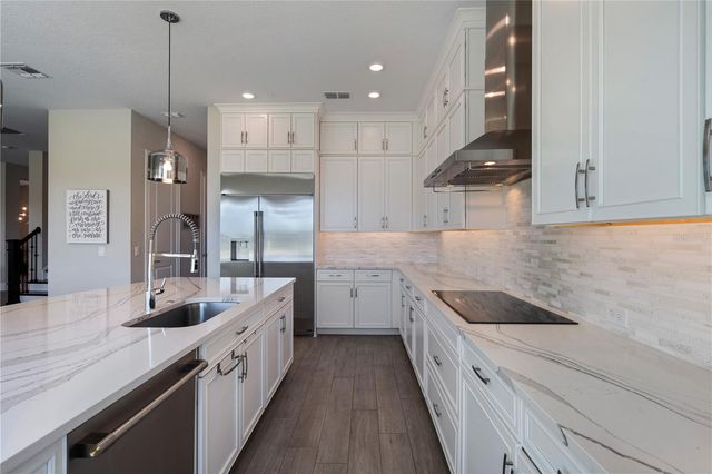 17052 SECRET HOLLOW LOOP, Clermont, FL 34711