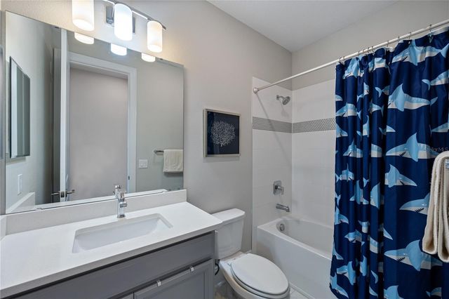 17052 SECRET HOLLOW LOOP, Clermont, FL 34711