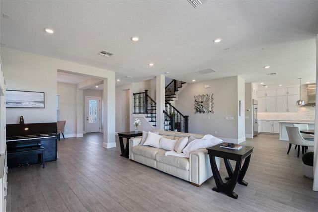 17052 SECRET HOLLOW LOOP, Clermont, FL 34711