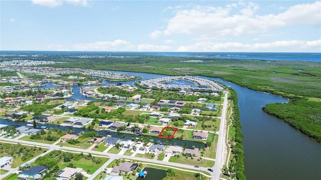 8633 CALUMET BOULEVARD, Port Charlotte, FL 33981