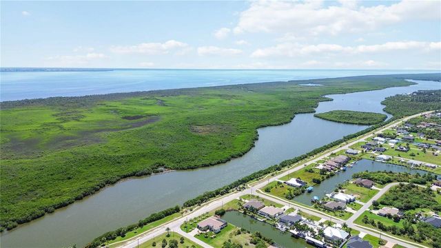 8633 CALUMET BOULEVARD, Port Charlotte, FL 33981